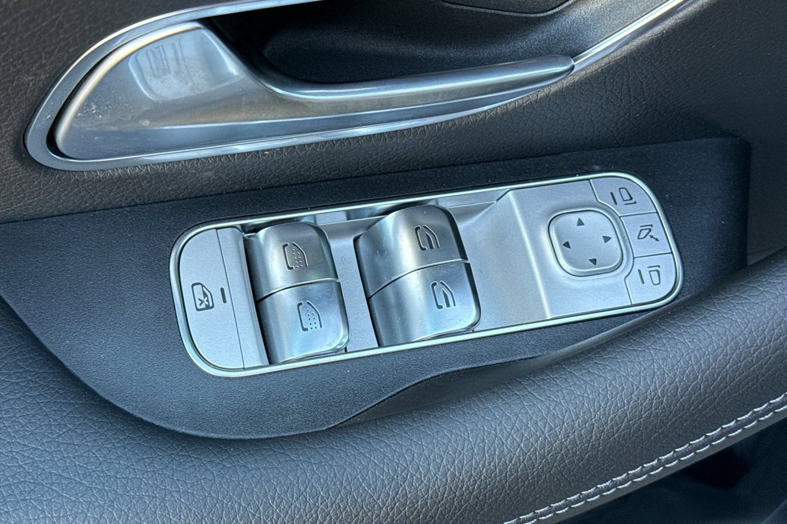 New 2025 Cirrus Silver Metallic Mercedes-Benz 580 image 15