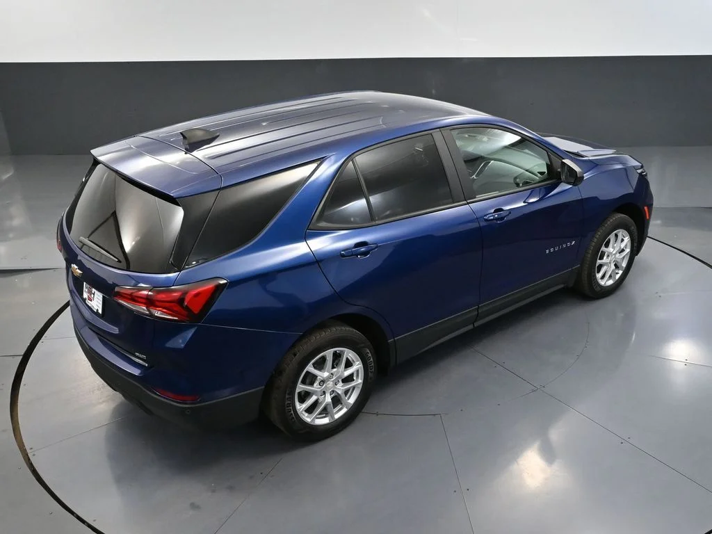 Used 2022 Blue Chevrolet LS image 53