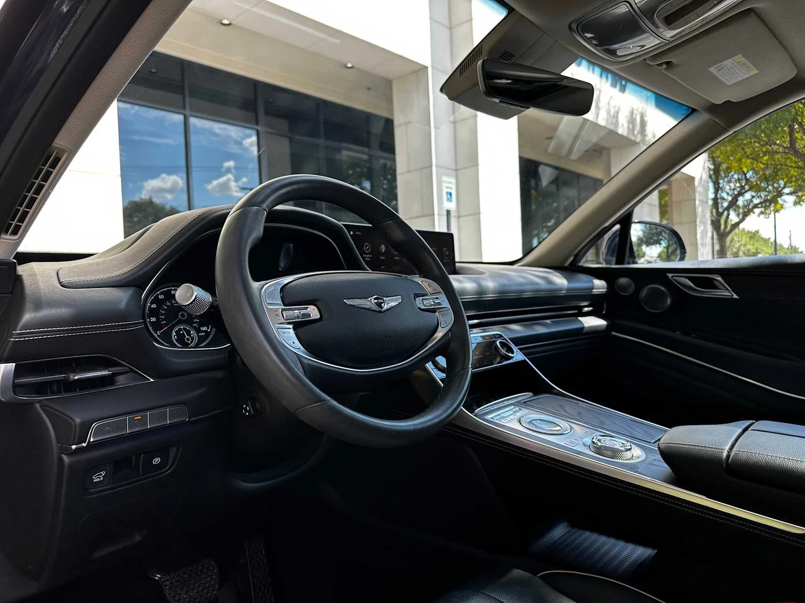 Used 2021  Genesis NA image 8