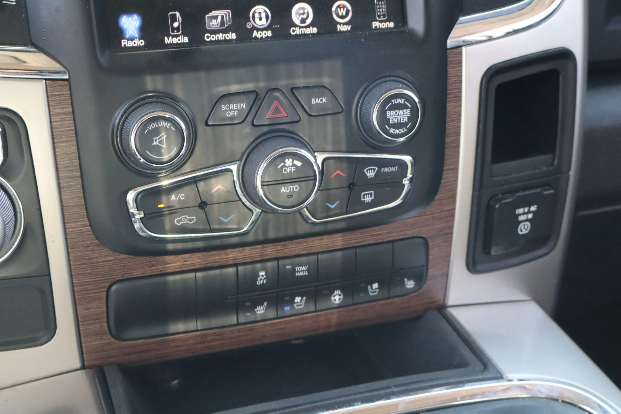 Used 2017 White Ram Laramie image 22