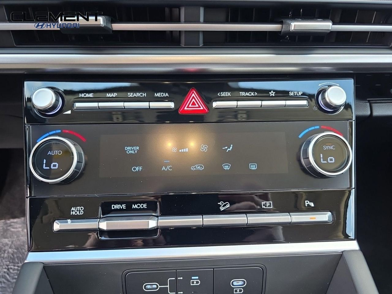 2026 Hyundai Santa Fe SE - Photo 21