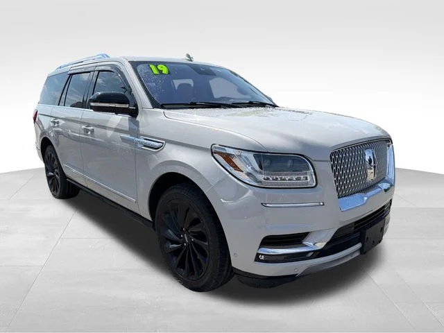 2019 Lincoln Navigator Reserve 4WD's photo