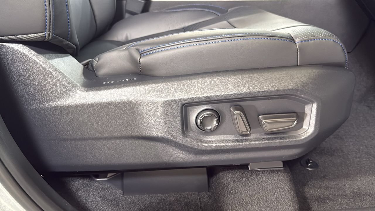 New 2026 Celestial Silver Metallic Toyota  Platinum image 20
