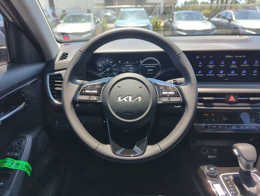 New 2026 Steel Gray Kia EX image 17