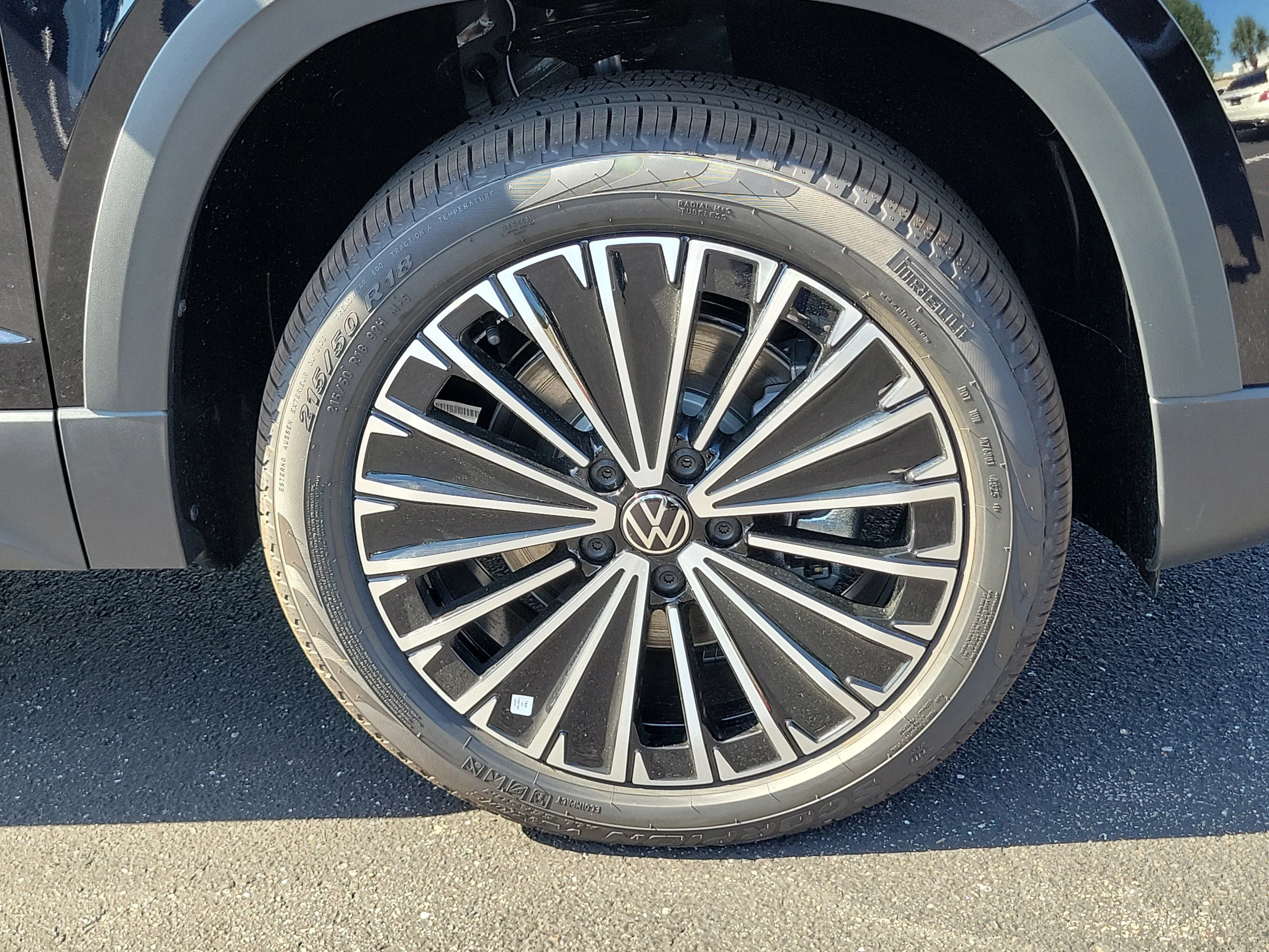 New 2026 Black Volkswagen 1.5T SE image 32