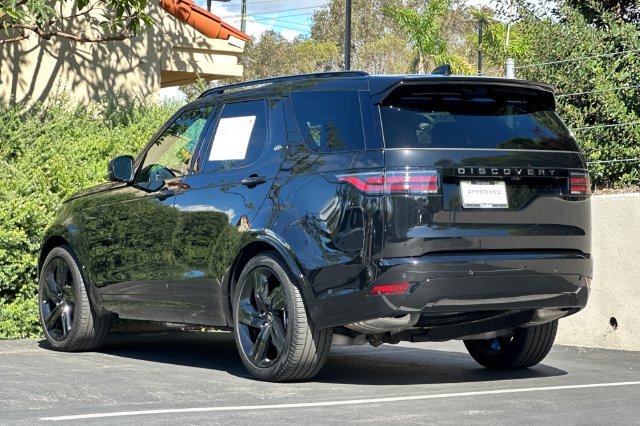 Certified Used 2025 Black Land Rover Dynamic SE image 3