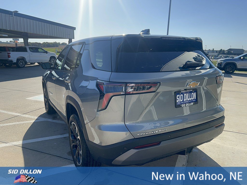 2027 Chevrolet Equinox LT - Photo 3