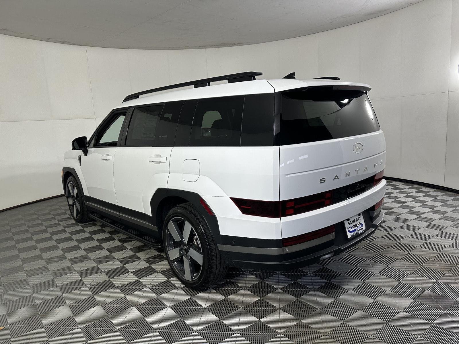 Used 2024 Serenity White Hyundai Limited image 16