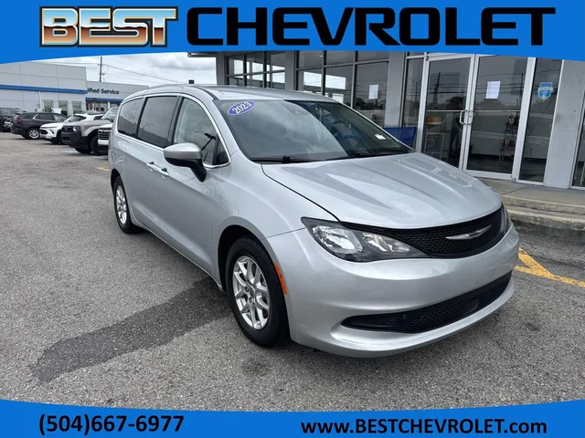 2023 Chrysler Voyager LX