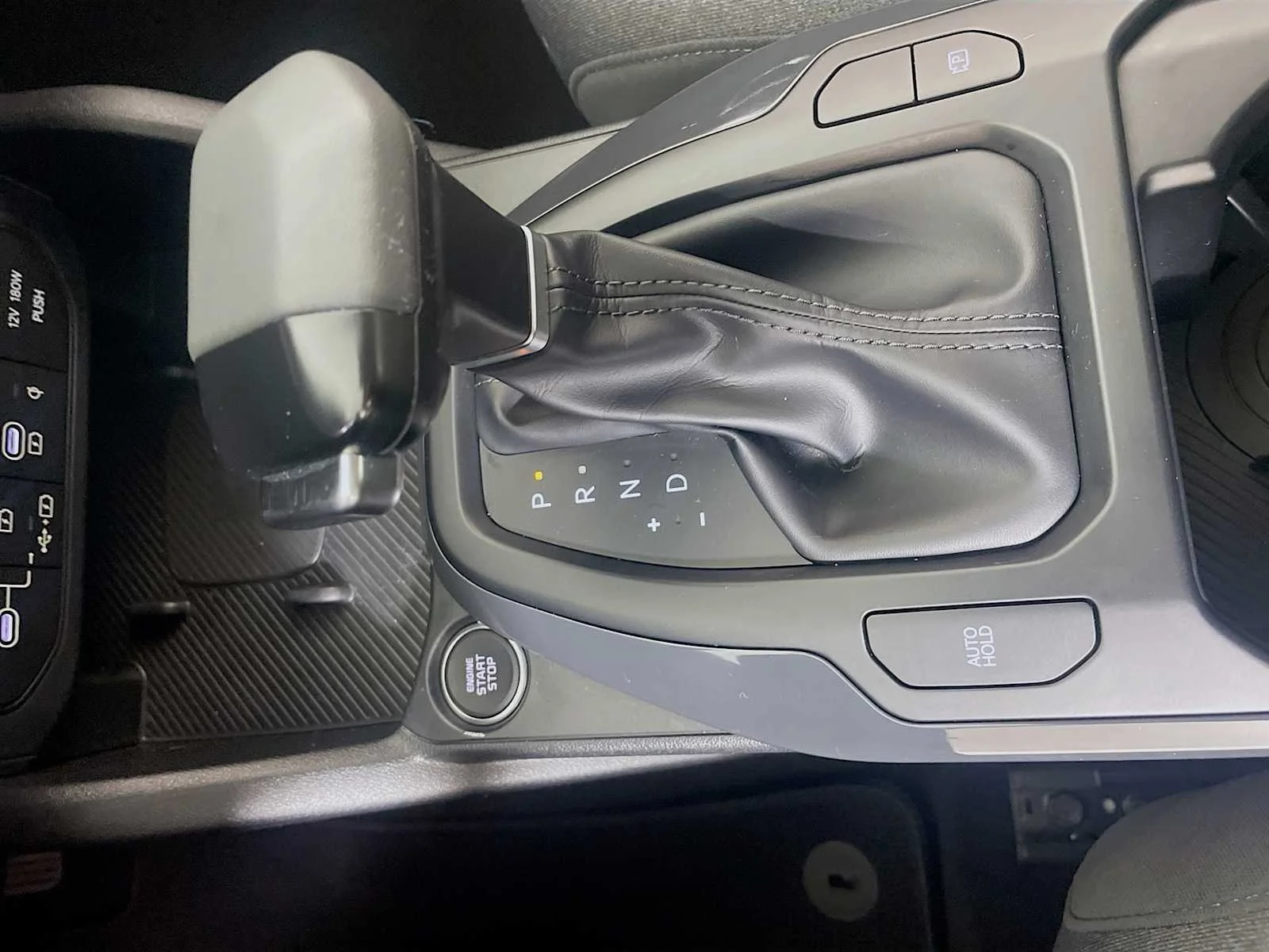 Used 2025 Snow White Pearl Kia EX image 15
