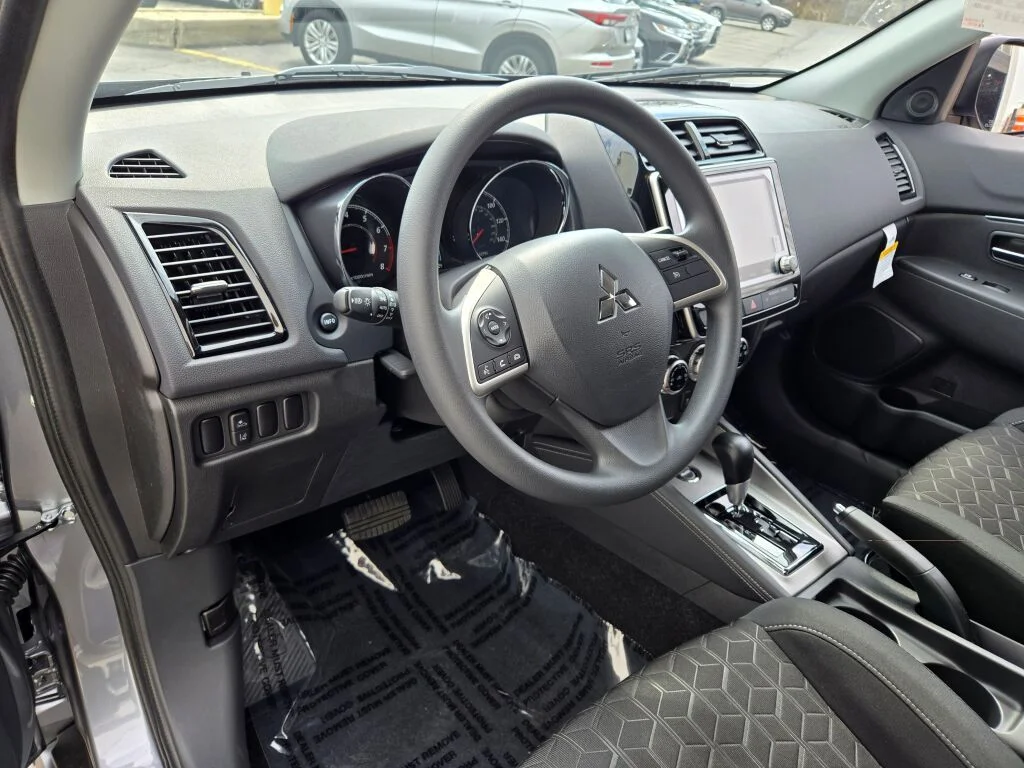 Used 2026 Gray Mitsubishi 2.0 ES image 16