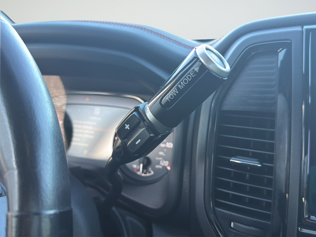 Used 2021 White Nissan PRO-4X image 54