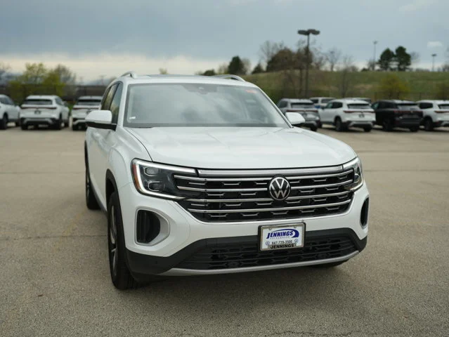 New 2026 Opal White Pearl Volkswagen 2.0T SEL image 2