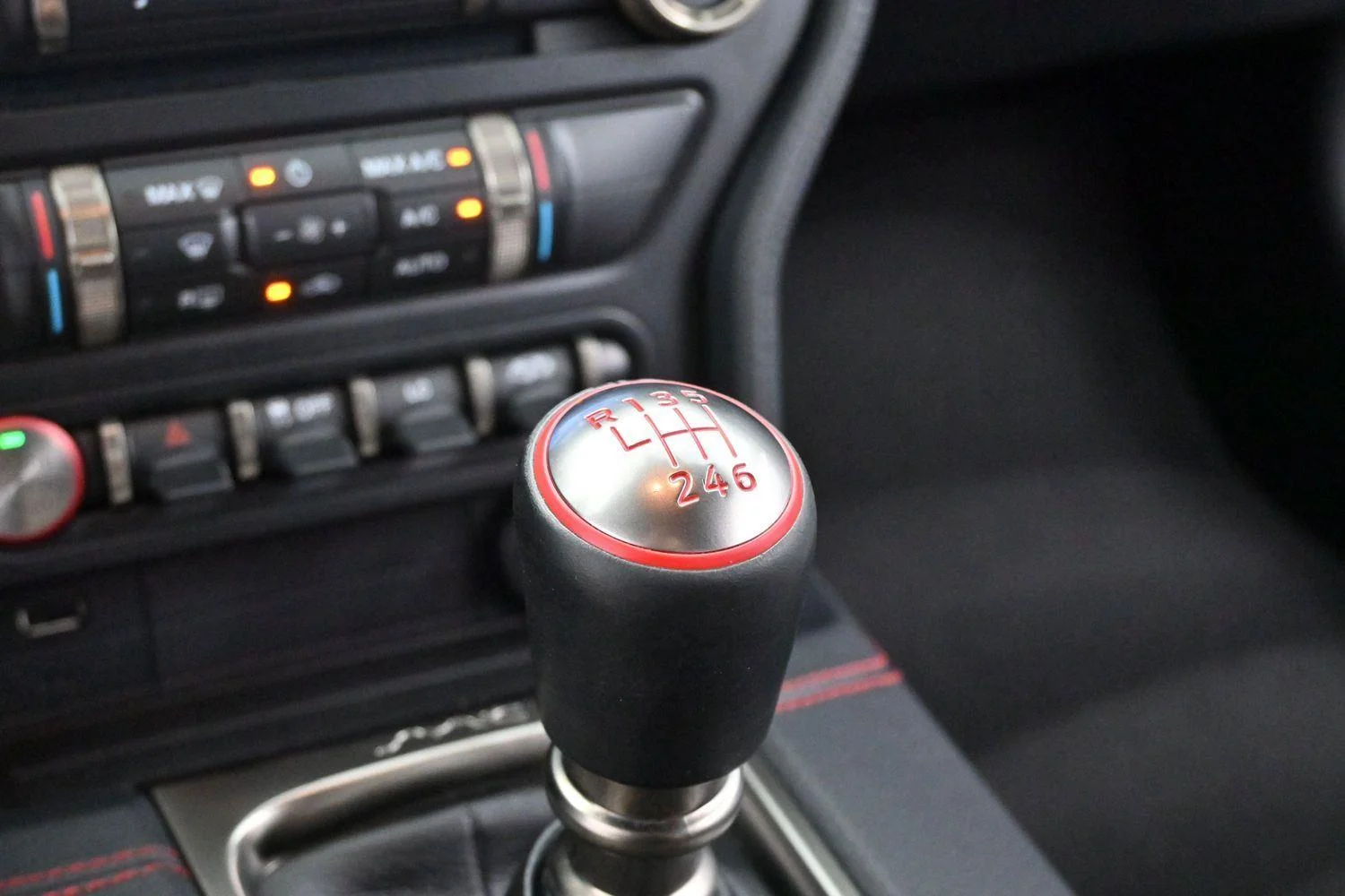 Used 2019 White Ford Shelby GT350 image 25