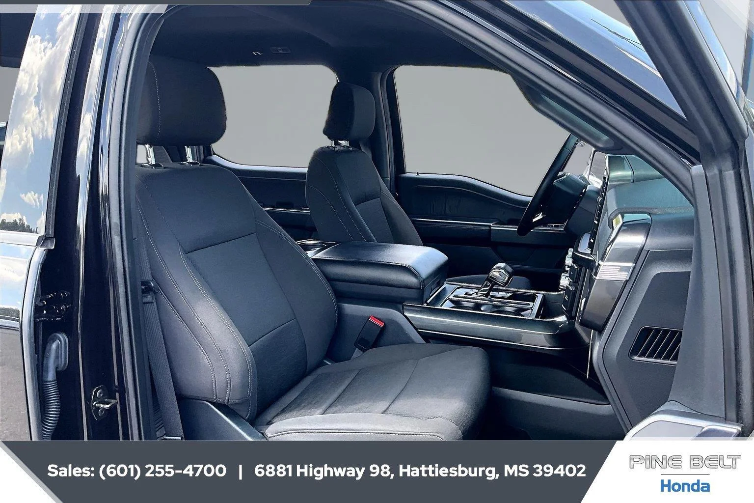 Used 2023 Agate Black Ford XLT image 6