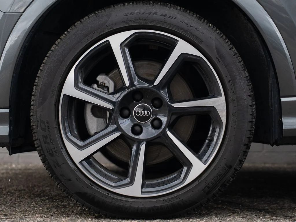 Used 2025 Gray Audi Premium Plus image 12