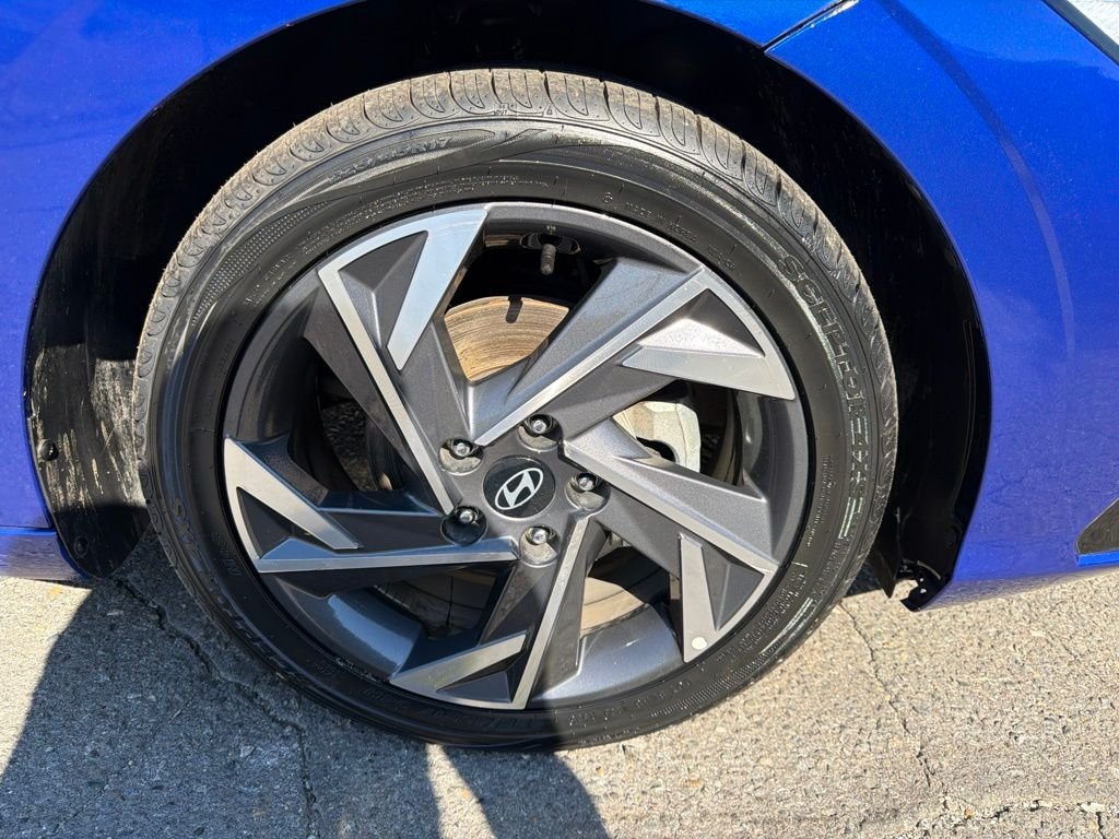 2024 Hyundai Elantra Limited - Photo 10