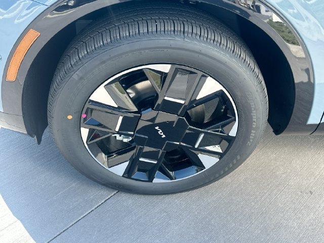 New 2027 Heritage Blue Kia SX Prestige image 33