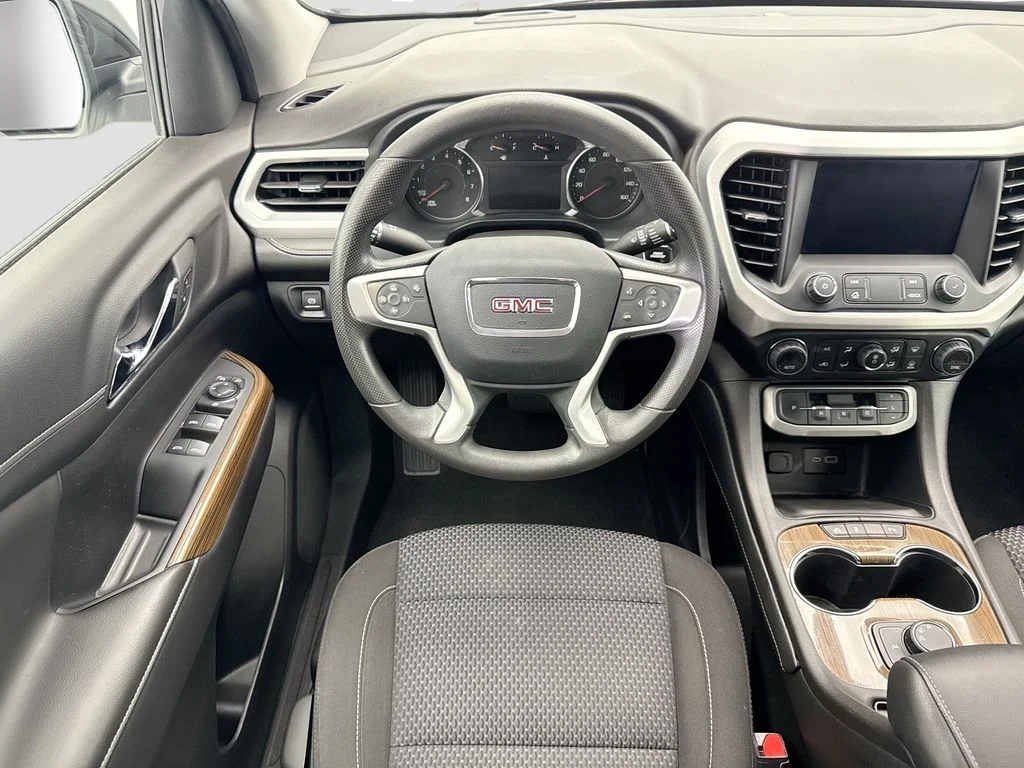 Used 2023 White GMC SLE image 10