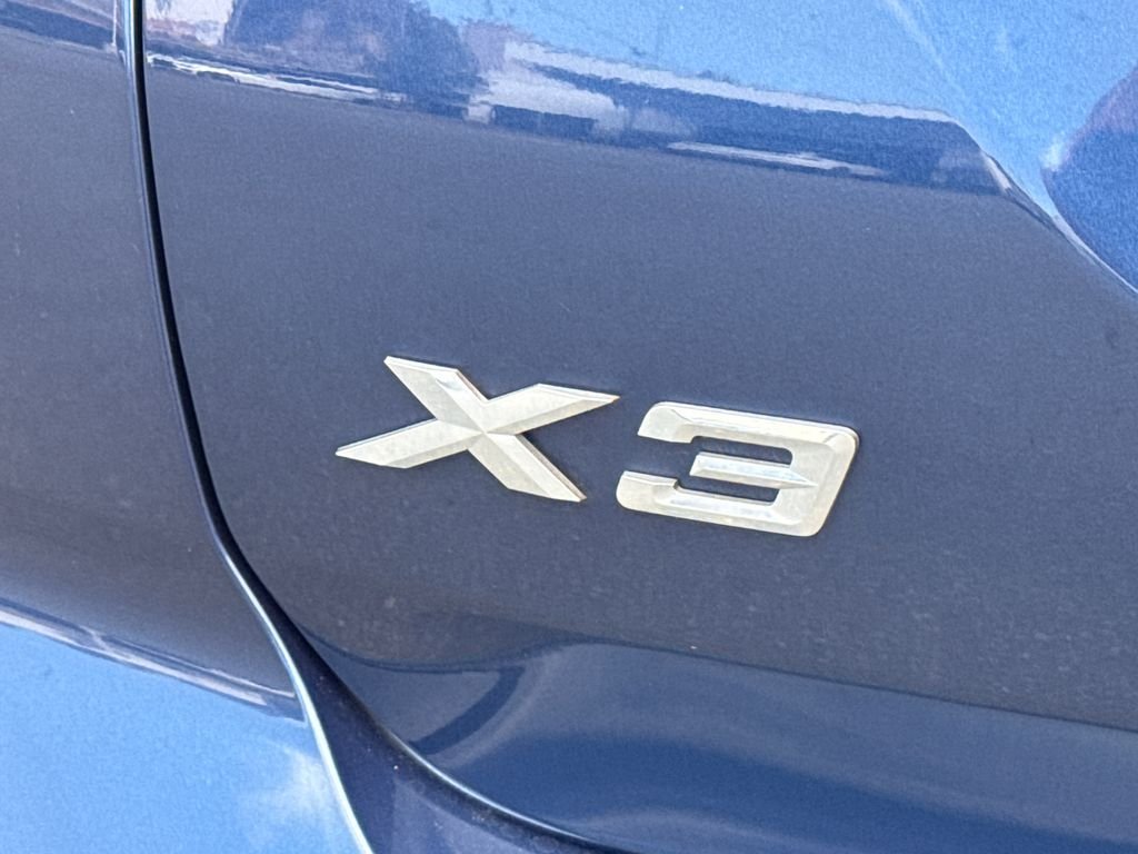 Used 2024 Phytonic Blue Metallic BMW xDrive30i image 7