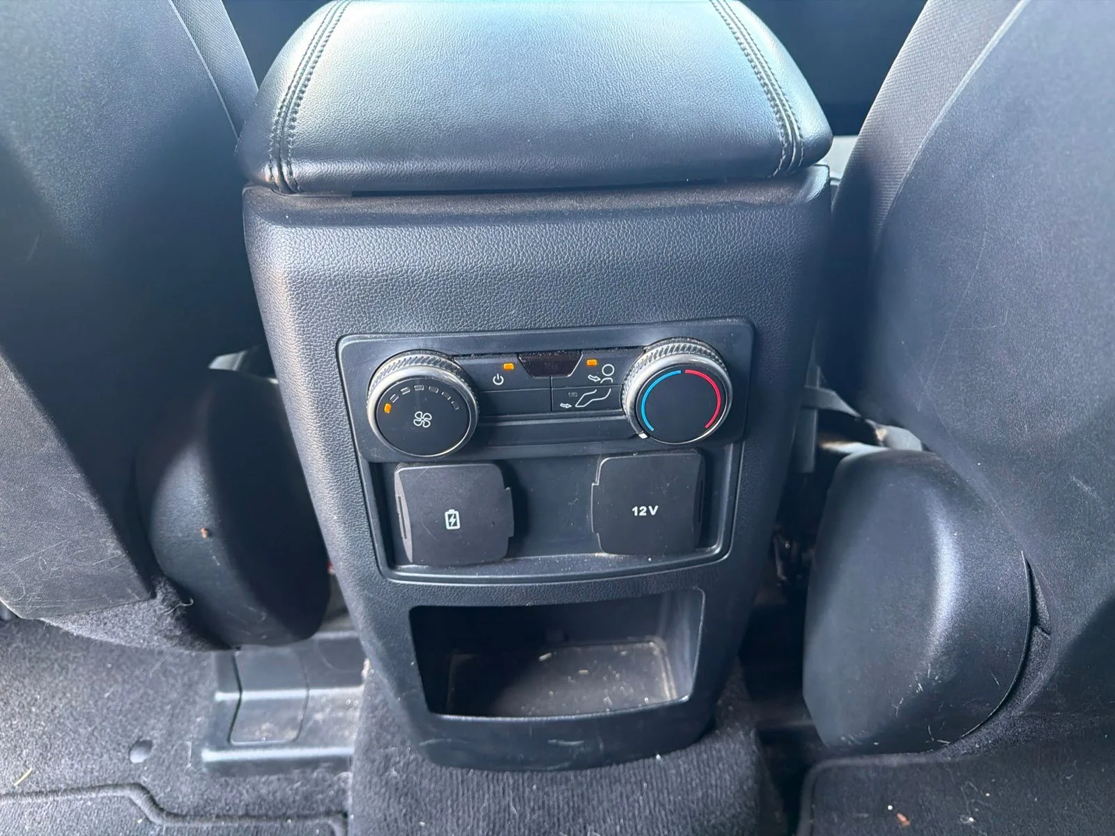 Used 2020 Black Metallic Ford XLT image 24