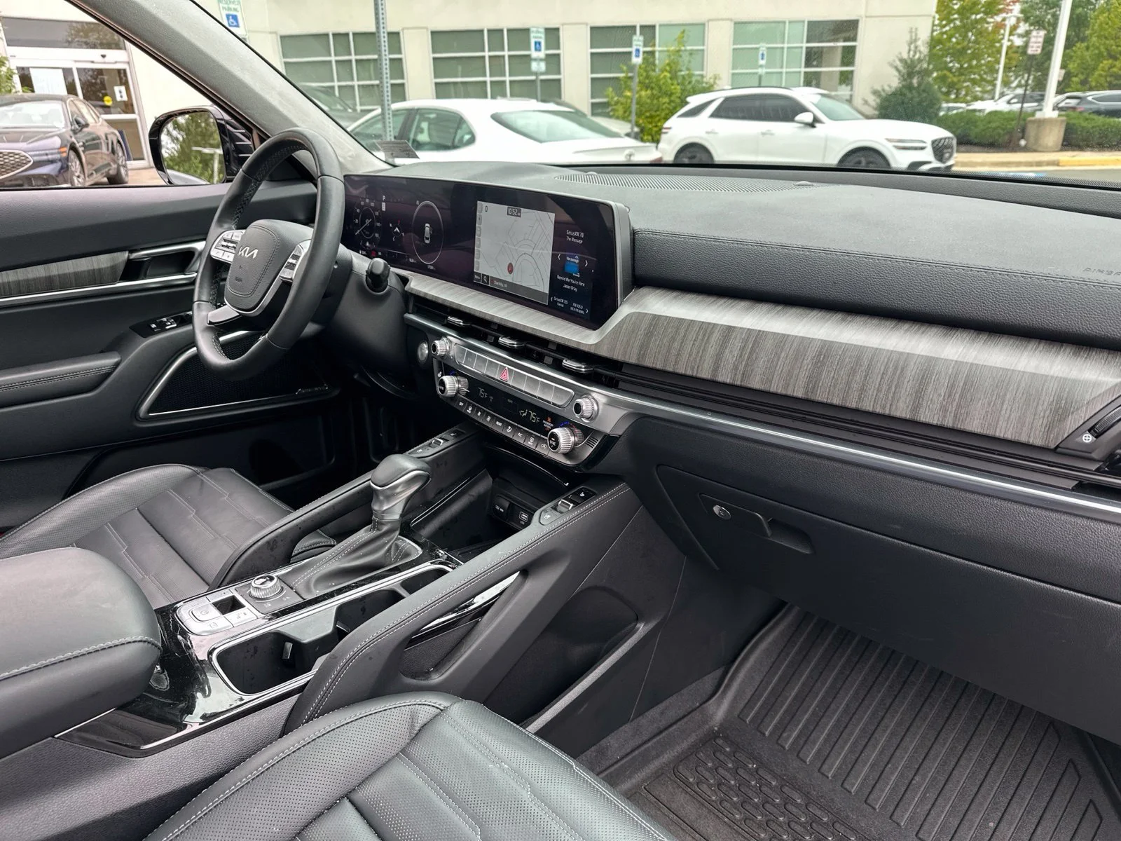 Used 2025 Black Kia SX-Prestige image 26