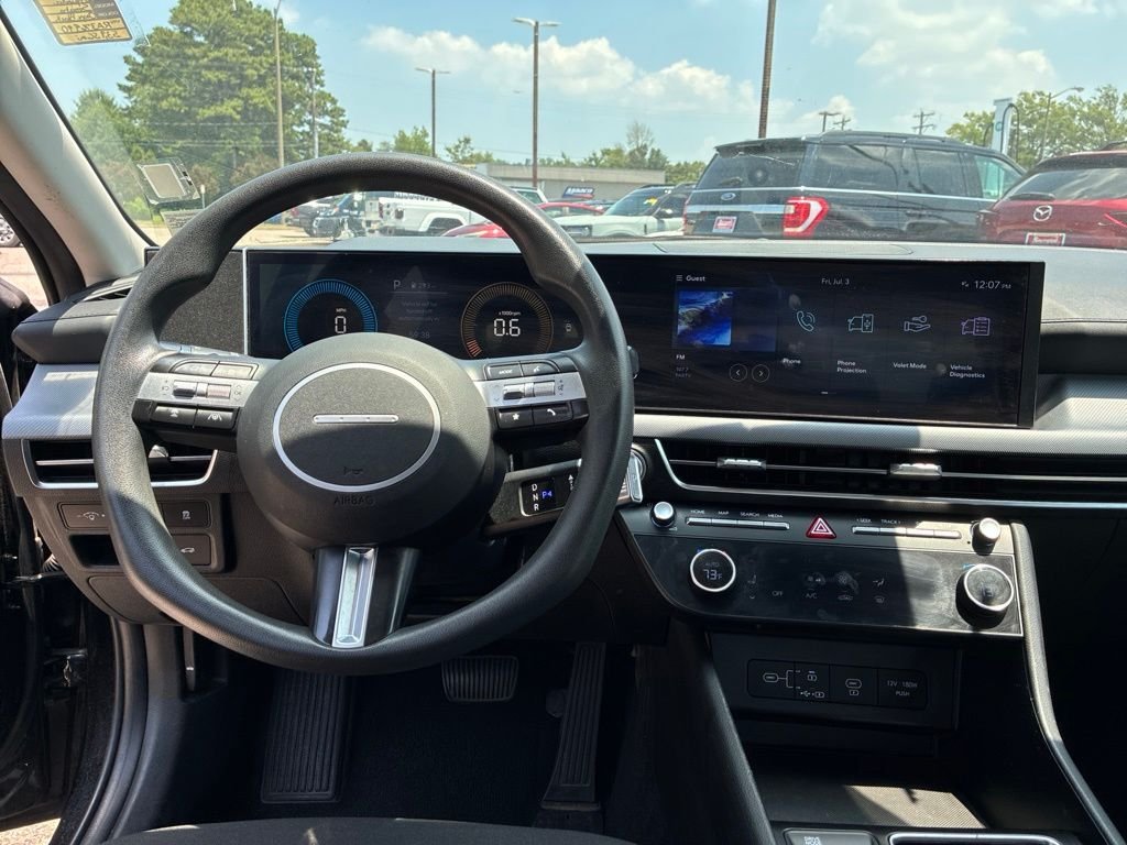 Used 2024 Black Hyundai SEL image 20