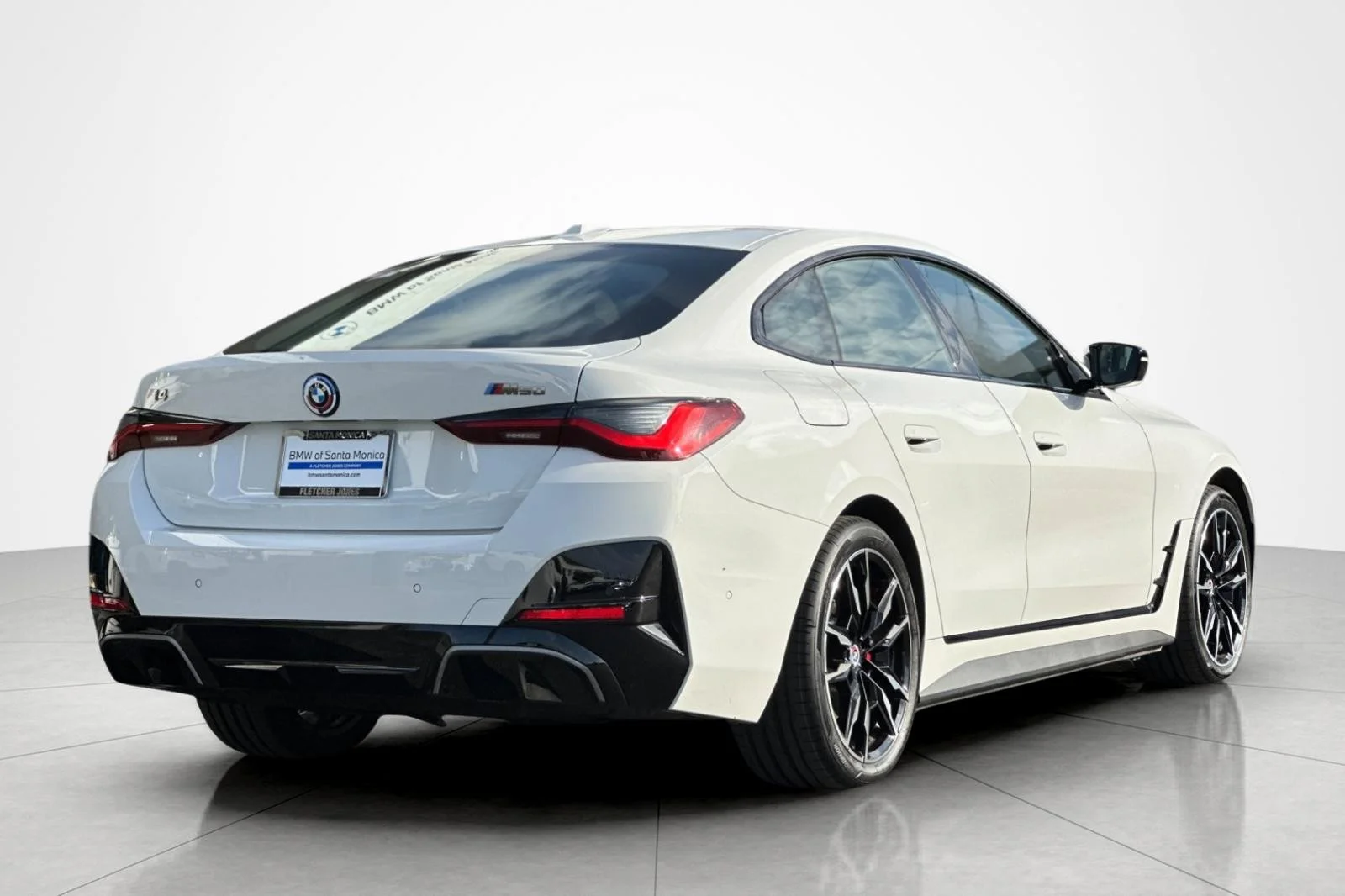 Certified Used 2023 Alpine White BMW M50 image 5