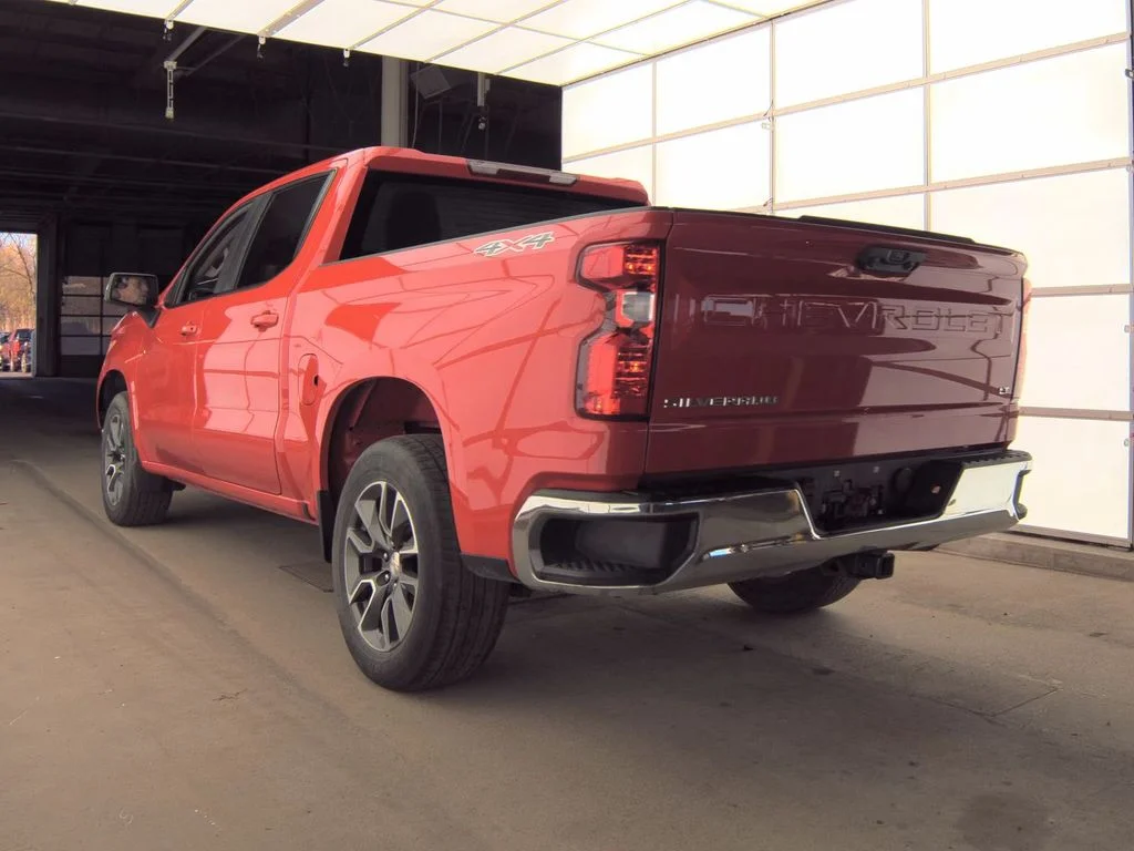 Used 2023 Red Chevrolet LT image 4