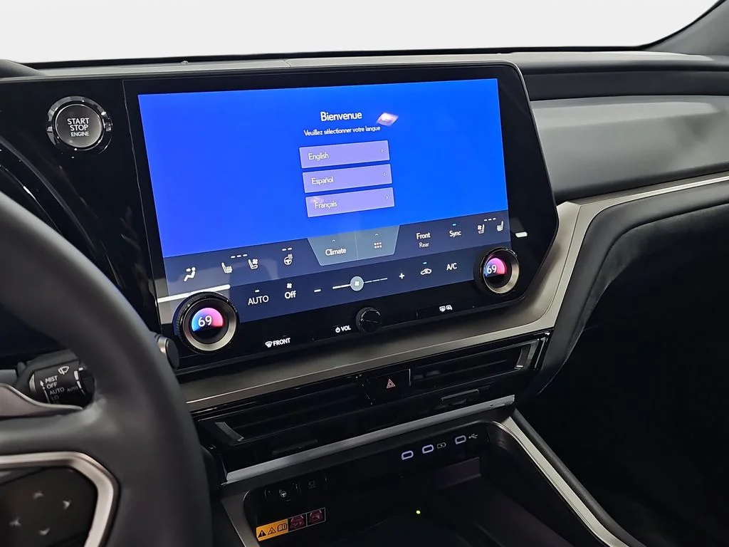 New 2026 Wind Chill Pearl Lexus LUXURY AWD image 19