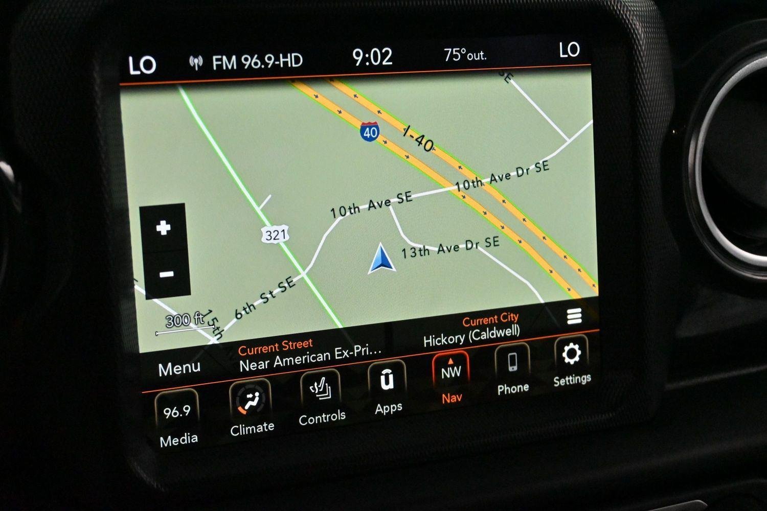 Used 2023 White Jeep Sahara Altitude image 28