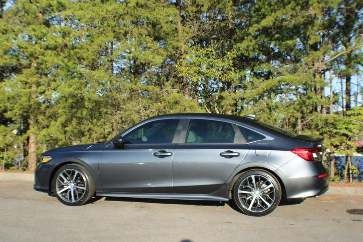 Used 2022 Gray Honda Touring image 3