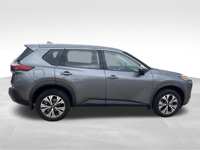Used 2021 Gray Nissan SV image 6