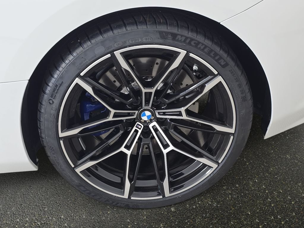 Used 2025 Alpine White BMW  image 35