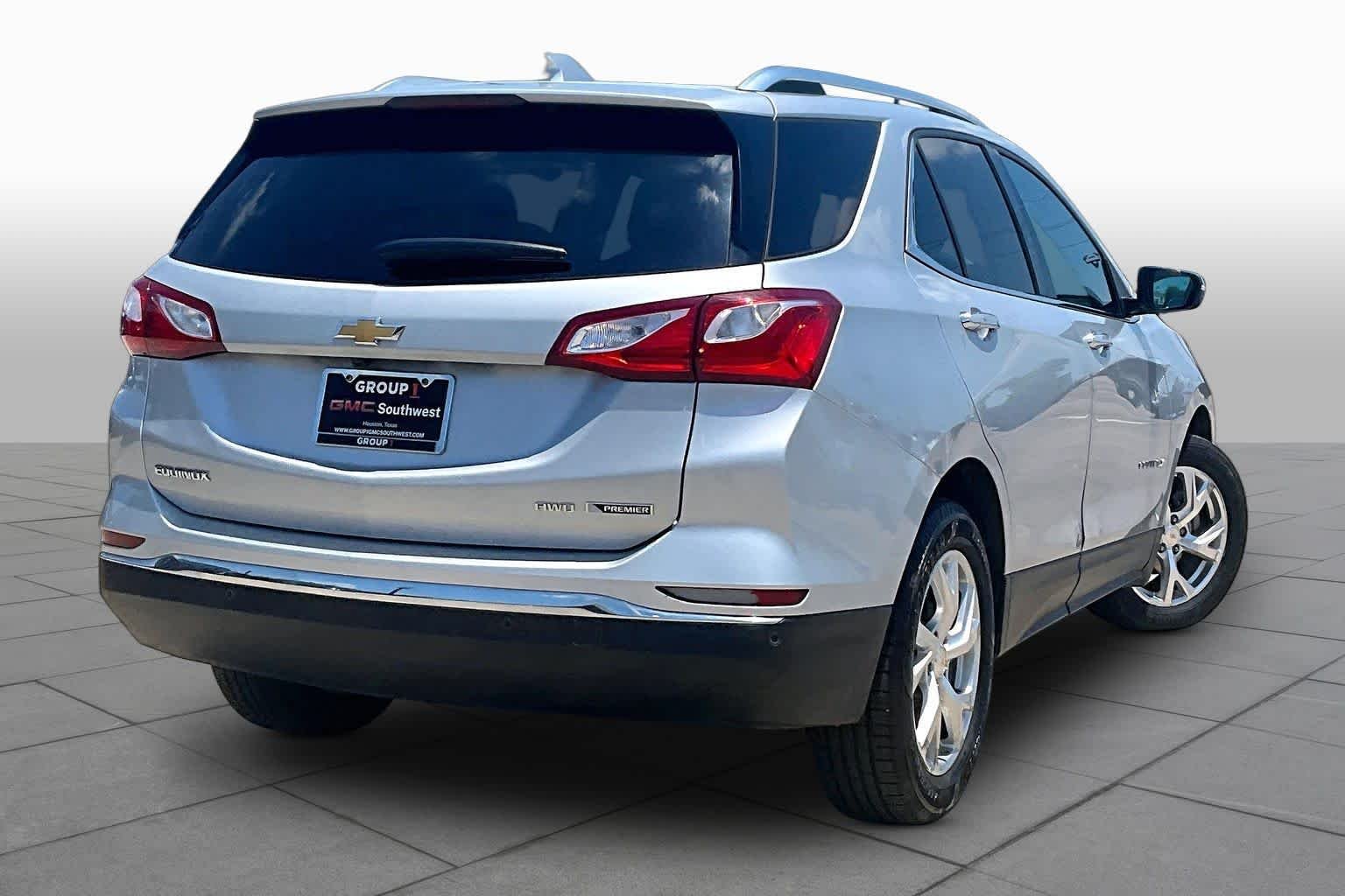 Used 2018 Silver Ice Metallic Chevrolet Premier image 13