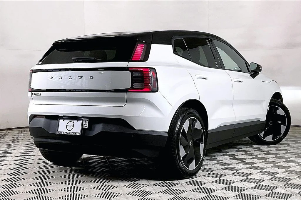 New 2026 White Volvo Twin Motor Performance Plus image 2