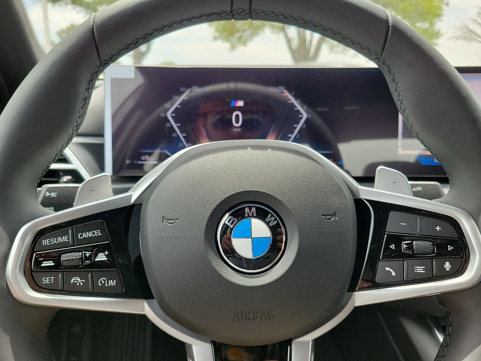 New 2026 Alpine White BMW i Rear-Wheel Drive image 17