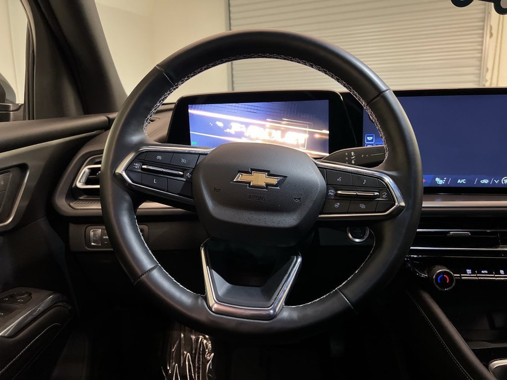 2025 Chevrolet Traverse LT - Photo 14
