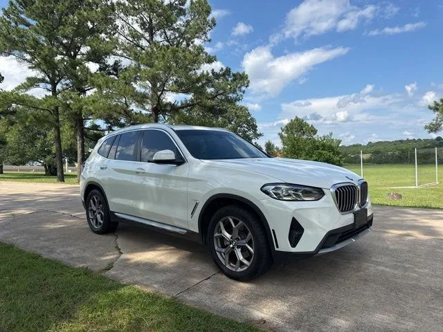 Used 2023 White BMW xDrive30i image 25