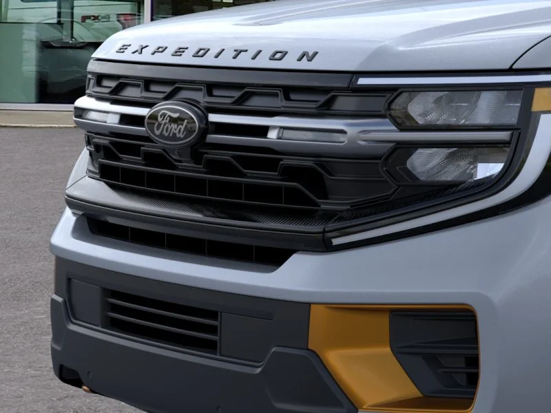 New 2026 Glacier Gray Metallic Tri-Coat Ford Tremor® image 39