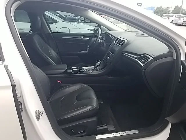 Used 2013 White Ford Titanium image 29