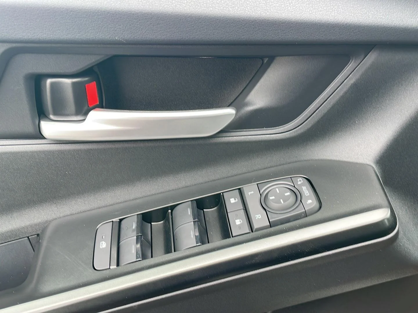 New 2026 Crystal White Pearl Subaru Premium image 11