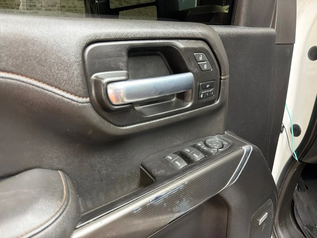 Used 2021 Summit White GMC AT4 image 23