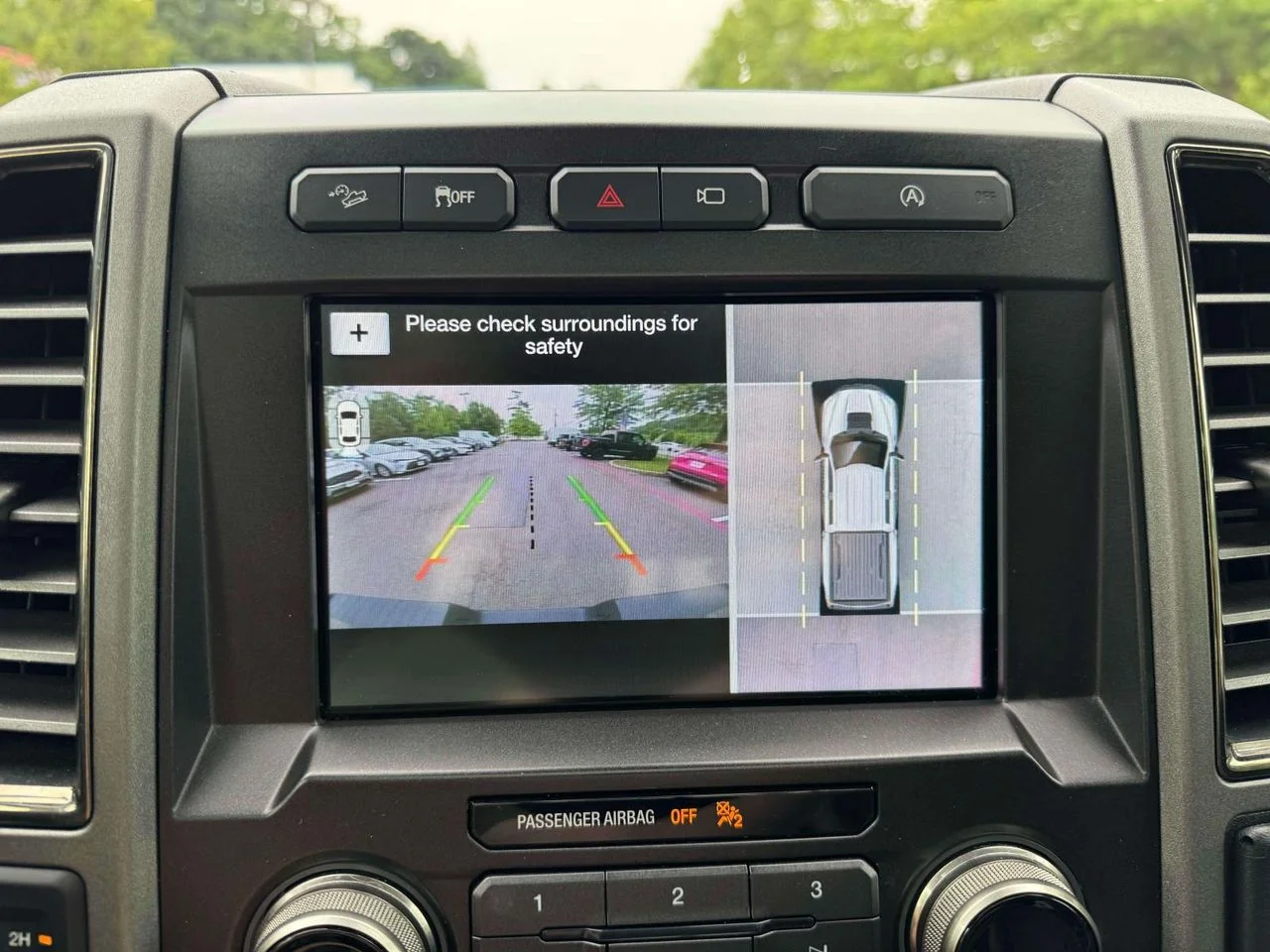 Used 2018 Magnetic Ford Raptor image 33