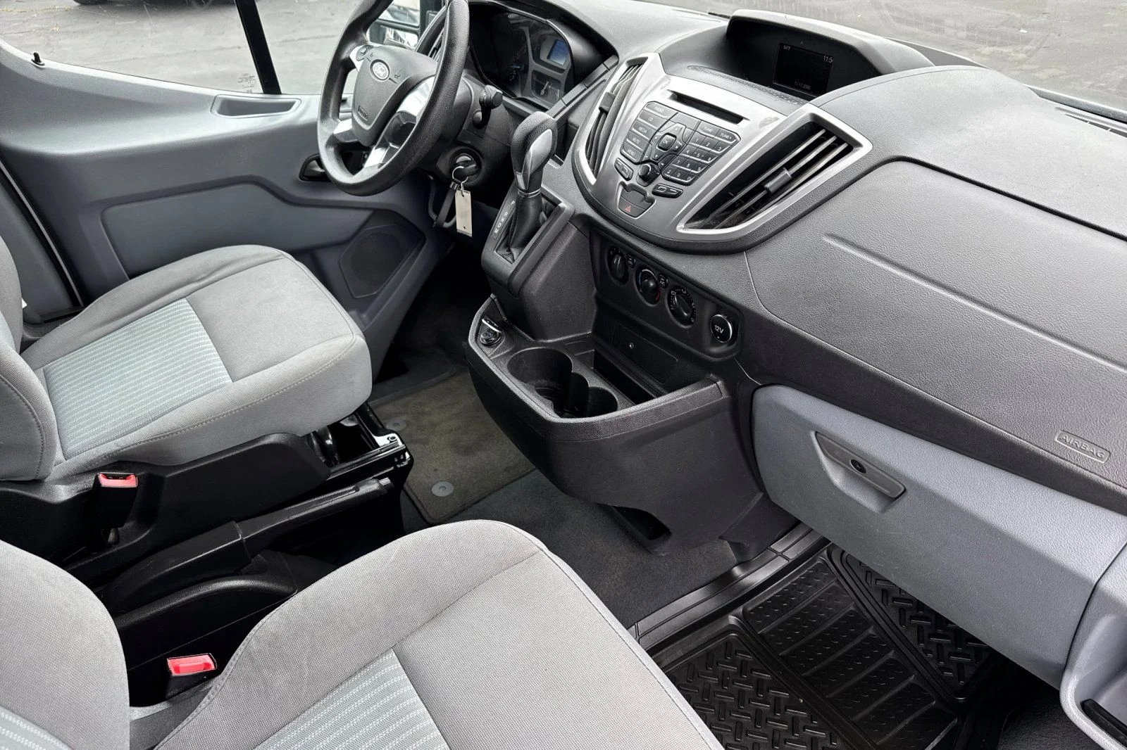 Certified Used 2019 Oxford White Ford XLT image 11