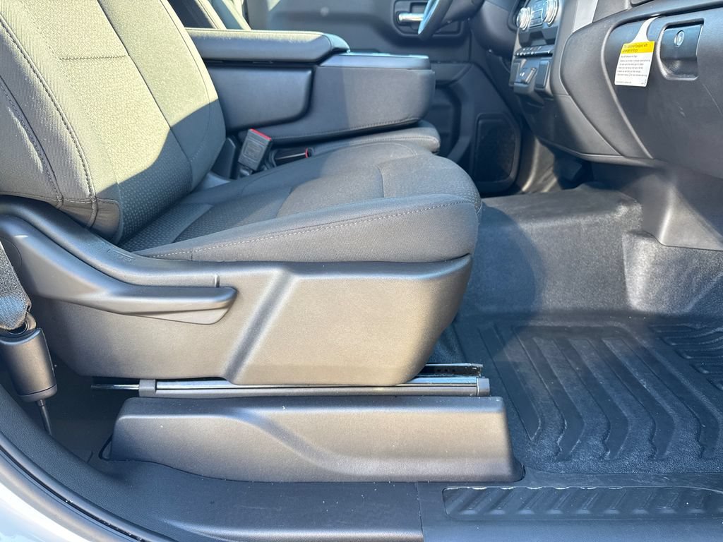 2025 GMC Sierra 1500 Pro - Photo 13