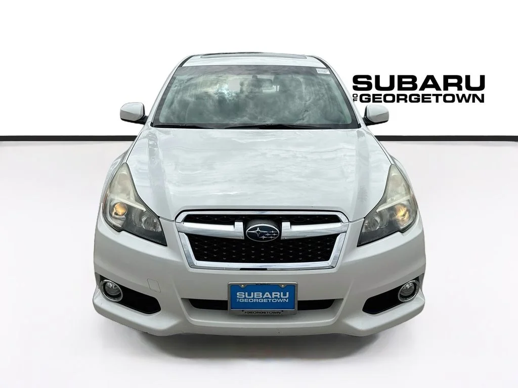 Used 2013 White Subaru 2.5i image 2