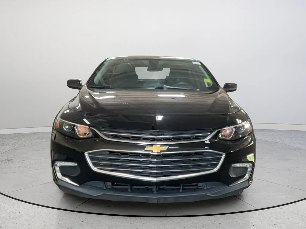 Used 2017 Black Chevrolet LT image 4