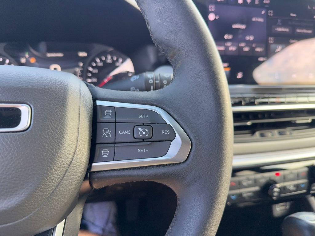 Used 2025 Blue Jeep Limited image 18