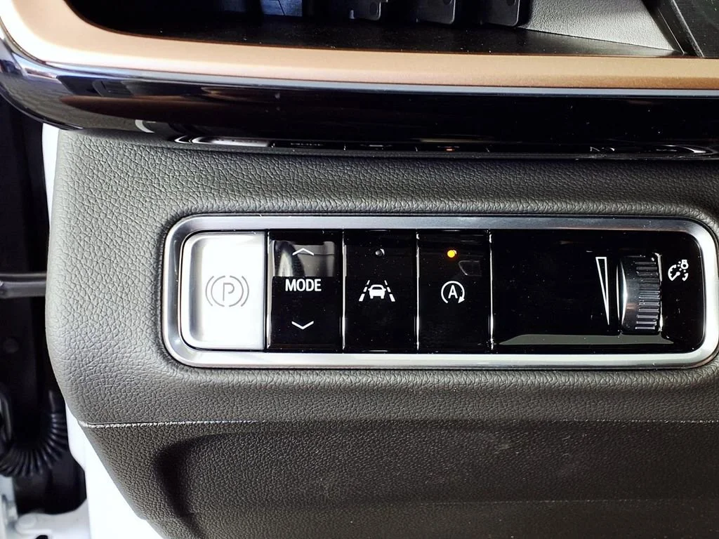 New 2026 Summit White Buick Sport Touring image 58